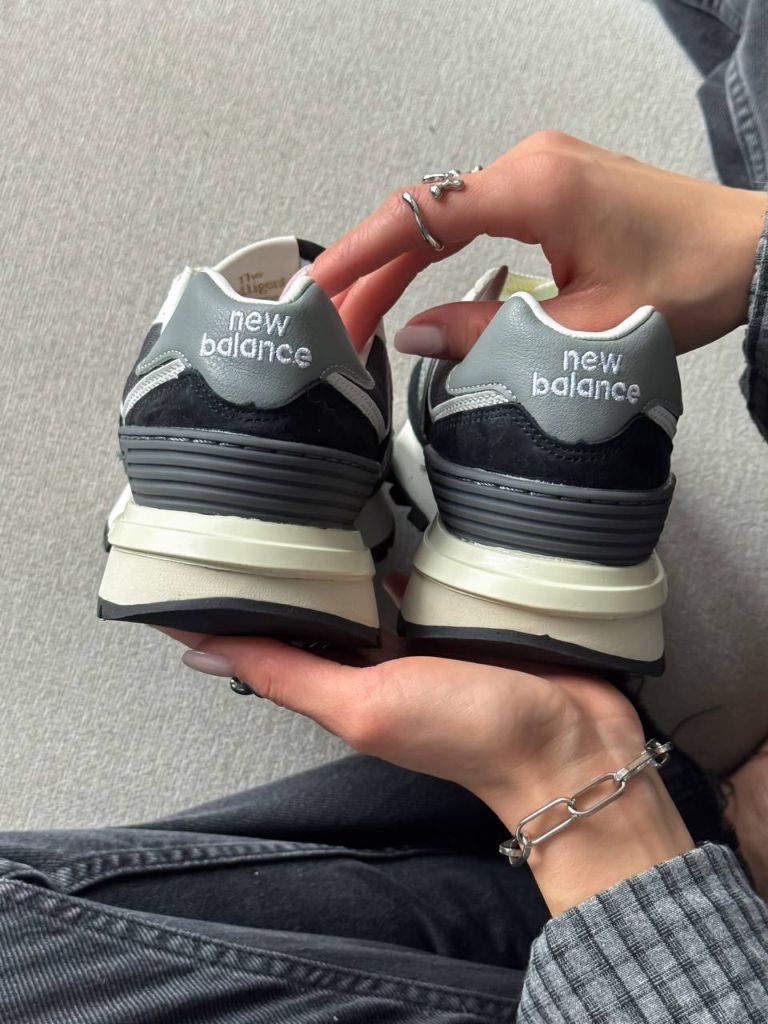 Кросівки чорно-сірі New Balance 574 Black