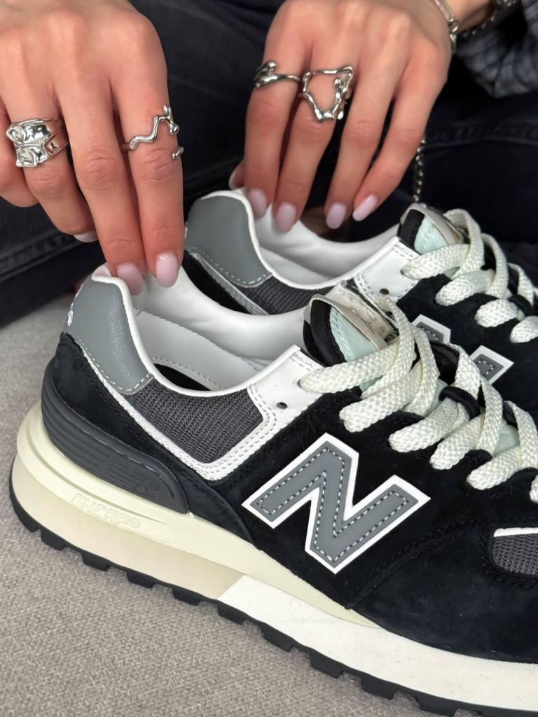 Кросівки чорно-сірі New Balance 574 Black