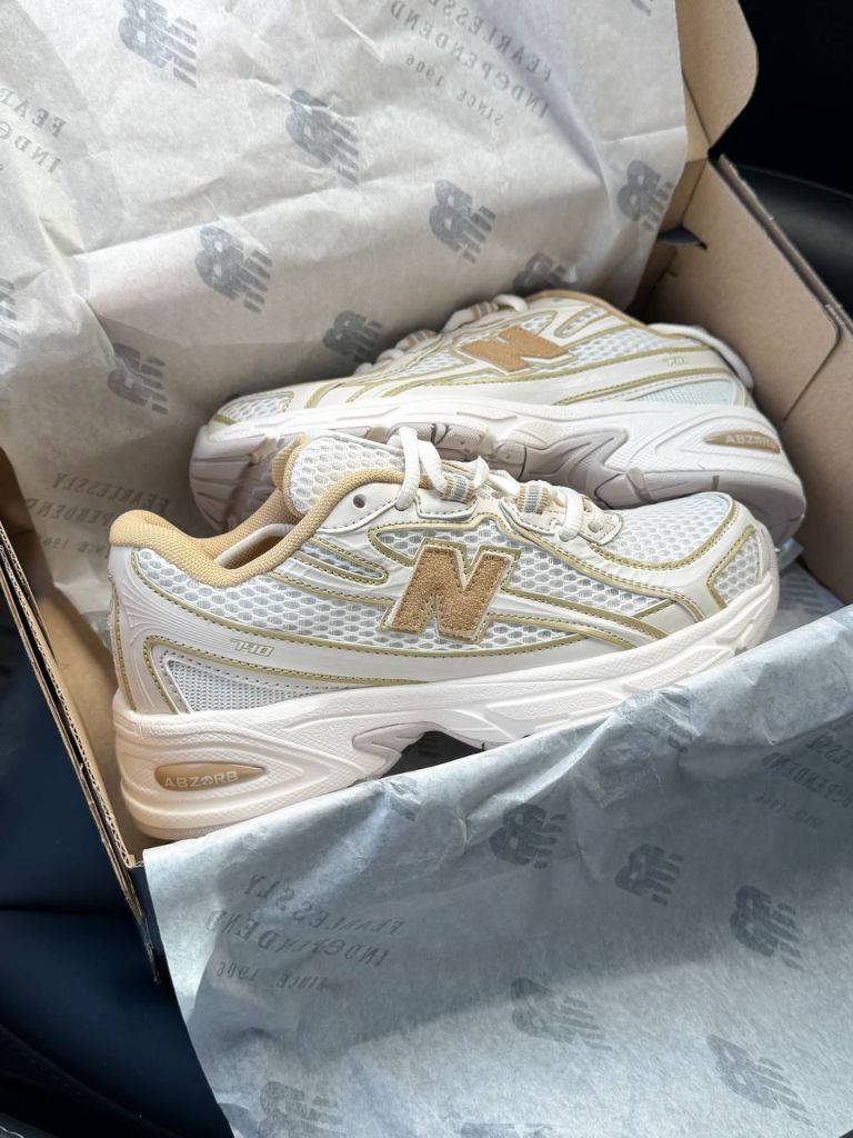 Кросівки білі New Balance NB 740 White Yellow