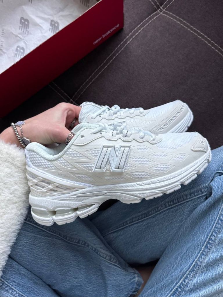 Кросівки білі New Balance 1906R Fantomfit White