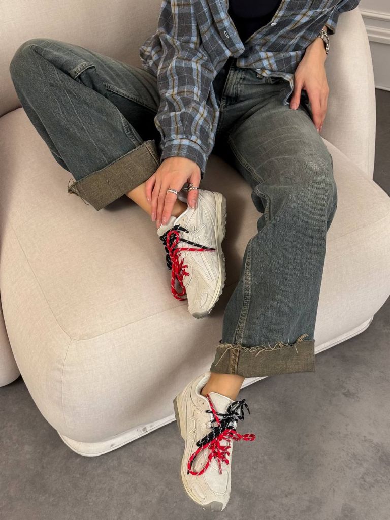 Кросівки бежеві New Balance 204L Timberwolf Linen