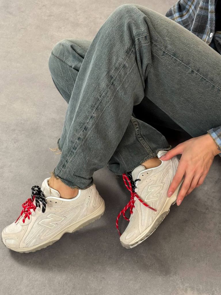 Кросівки бежеві New Balance 204L Timberwolf Linen