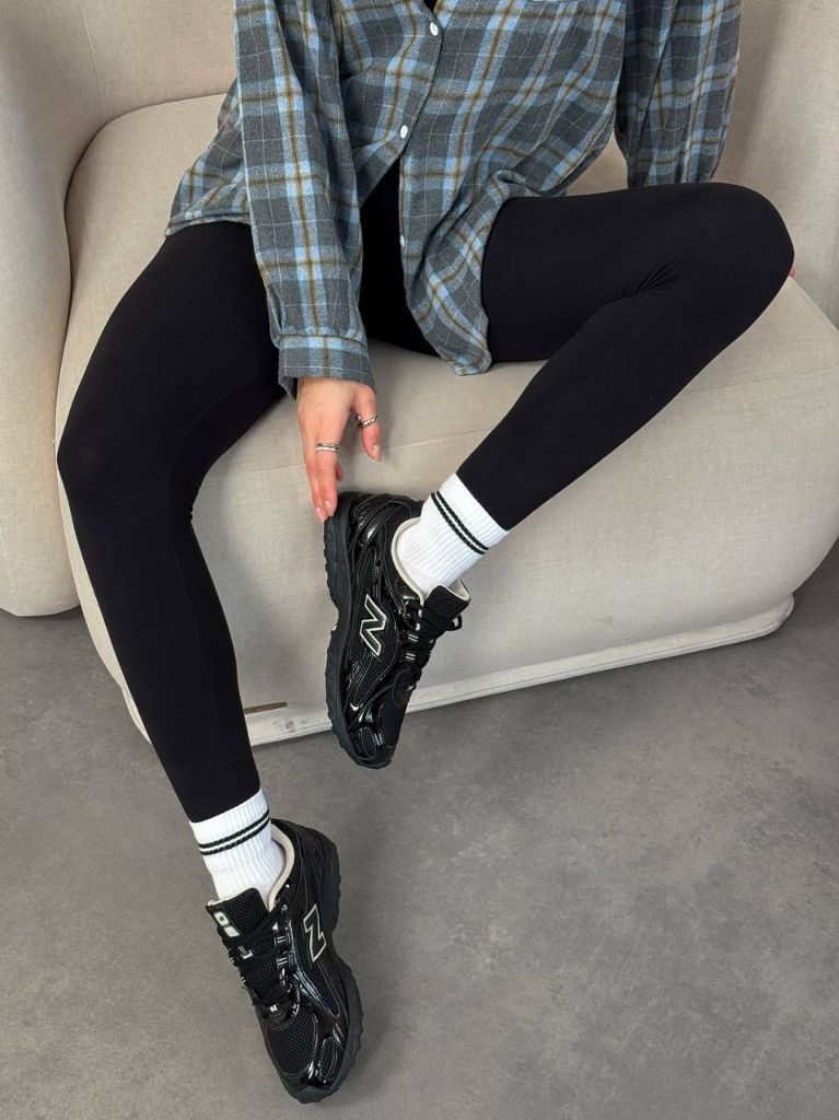 Кросівки чорні New Balance 204L Black Timberwolf