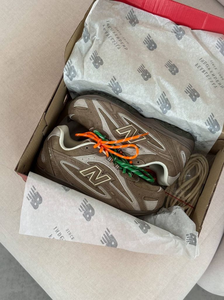 Кросівки New Balance 204L Mushroom Arid Stone