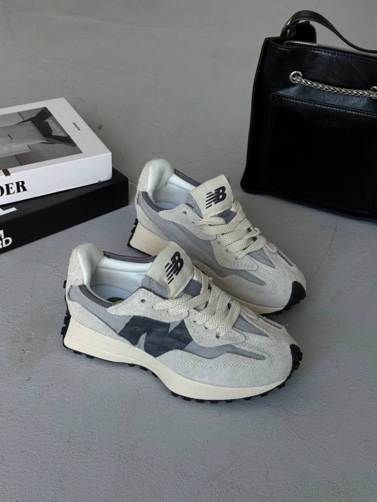Кросівки сірі замшеві New Balance 327 Grey Black