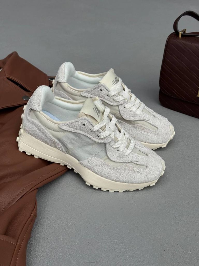 Кросівки бежеві замшеві New Balance 327 Beige