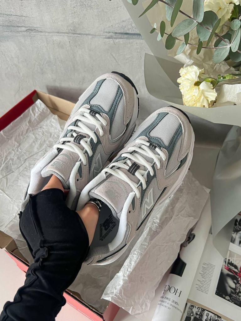 Кросівки бежево-сірі New Balance 530 Grey