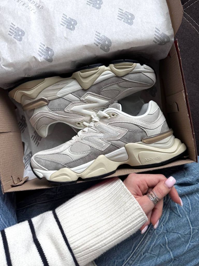 Кросівки бежево-сірі New Balance 9060 Grey
