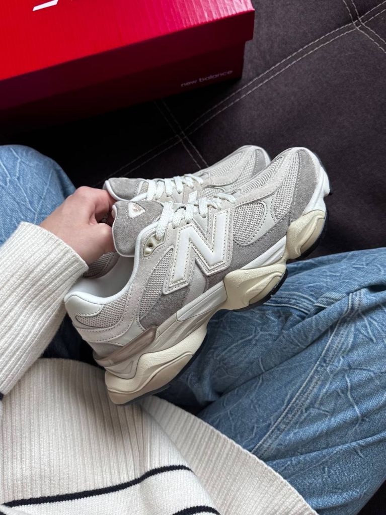 Кросівки бежево-сірі New Balance 9060 Grey
