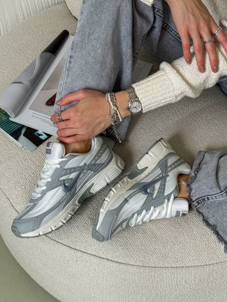 Кросівки біло-блакитні Nike Initiator Blue