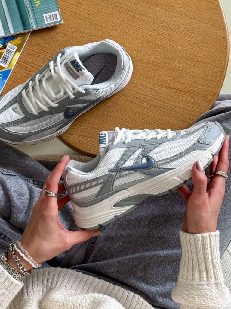 Кросівки біло-блакитні Nike Initiator Blue