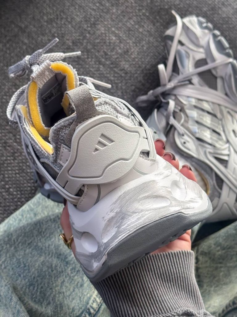 Кросівки Adidas Vento XLG Deluxe Beige Grey