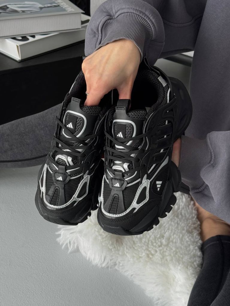 Кросівки чорні Adidas Vento XLG Deluxe Black