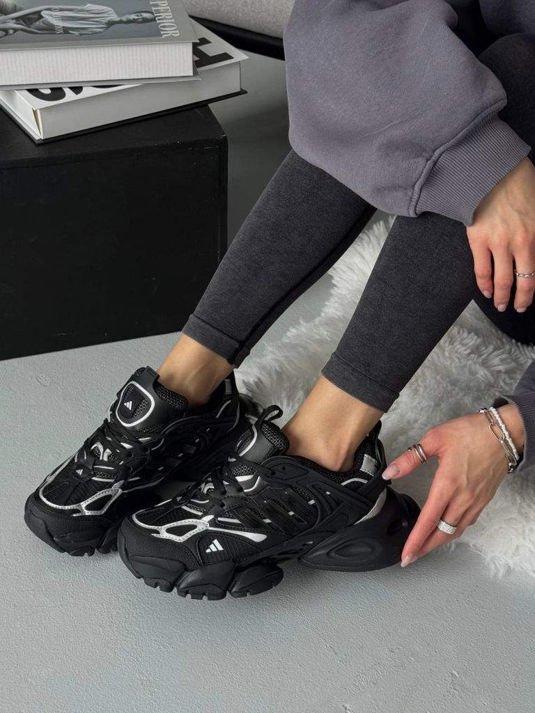 Кросівки чорні Adidas Vento XLG Deluxe Black