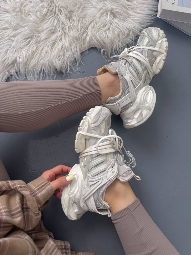 Кросівки Adidas Vento XLG Deluxe Beige Grey