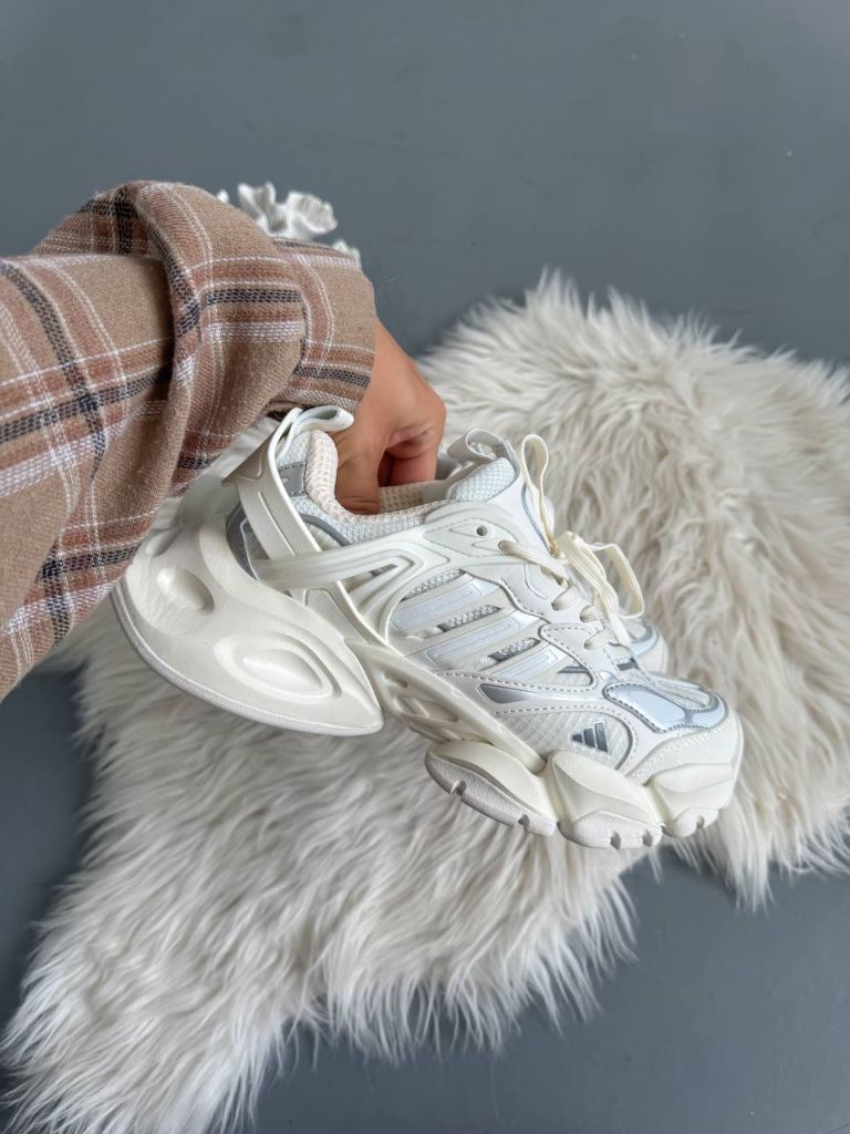 Кросівки білі Adidas Vento XLG Deluxe White