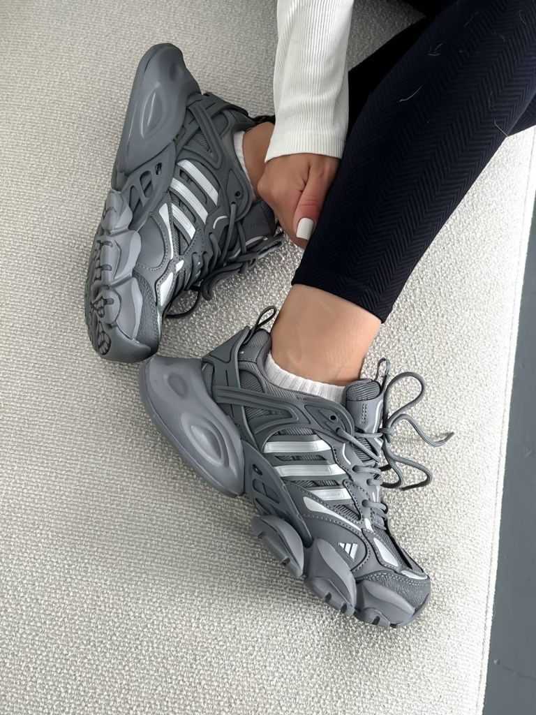 Кросівки сірі Adidas Vento XLG Deluxe Grey
