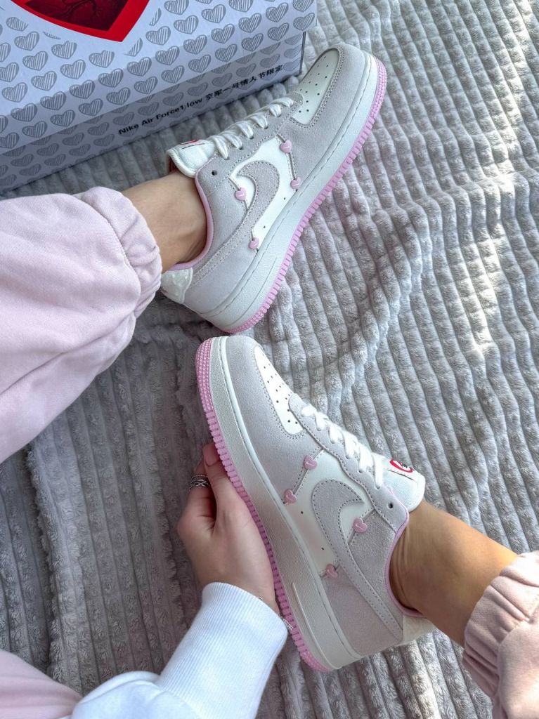 Кросівки Nike Nike Air Force Valentine