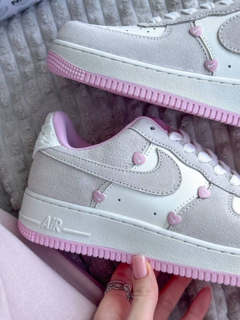 Кросівки Nike Nike Air Force Valentine