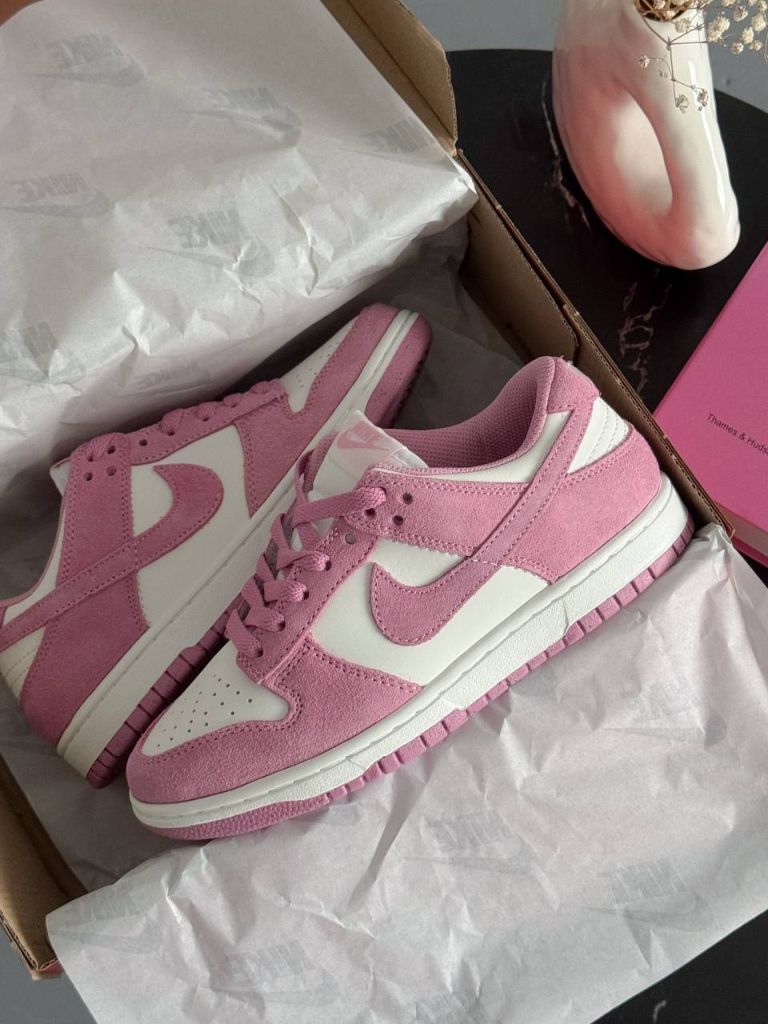 Кросівки рожево-білі Nike SB Dunk Low White Pink