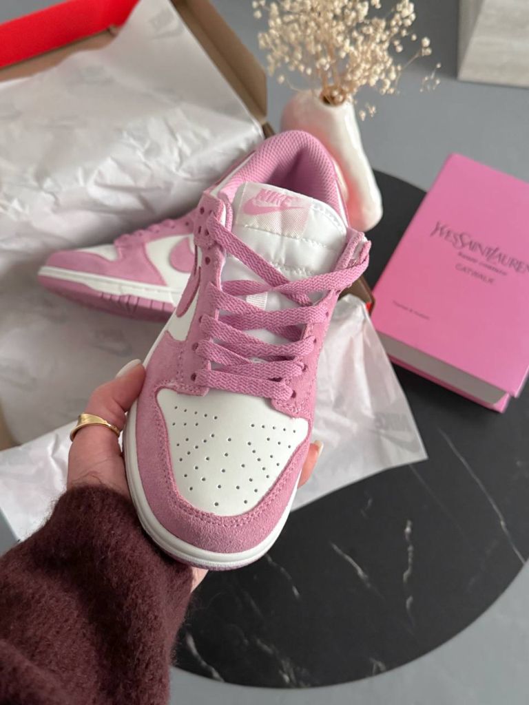 Кросівки рожево-білі Nike SB Dunk Low White Pink