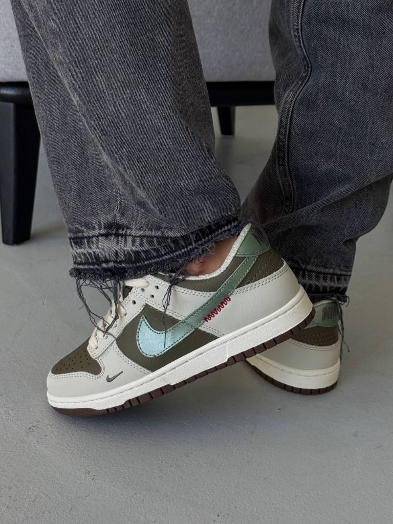 Кросівки хакі Nike Dunk Low Year of the Snake 