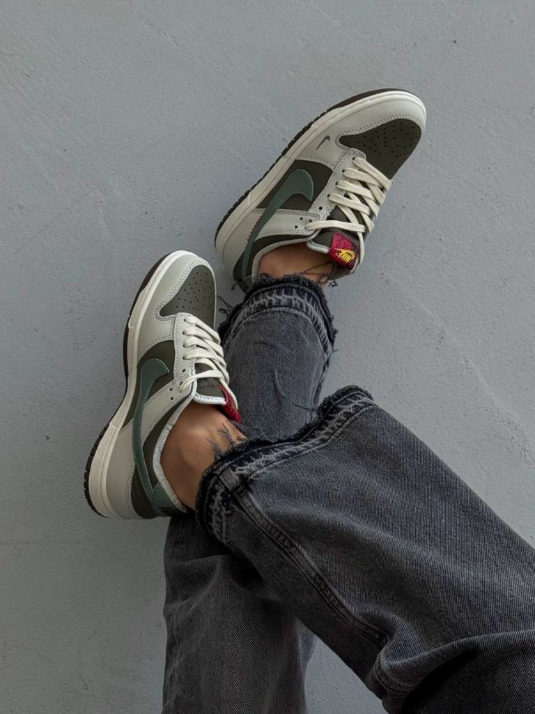 Кросівки хакі Nike Dunk Low Year of the Snake 