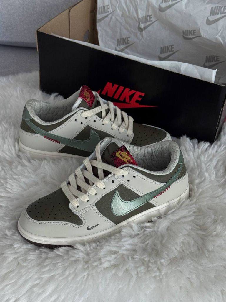 Кросівки хакі Nike Dunk Low Year of the Snake 