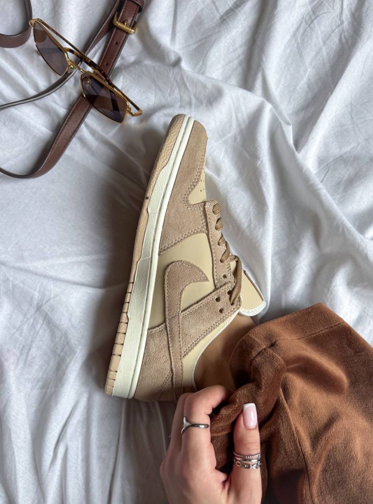 Кросівки бежеві Nike Wmns Dunk Low Brown