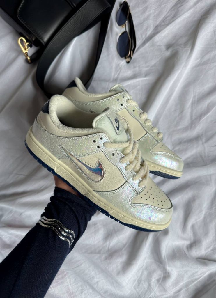 Кросівки Nike Dunk Low Soft Color Midnight Navy