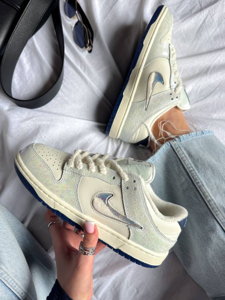 Кросівки Nike Dunk Low Soft Color Midnight Navy