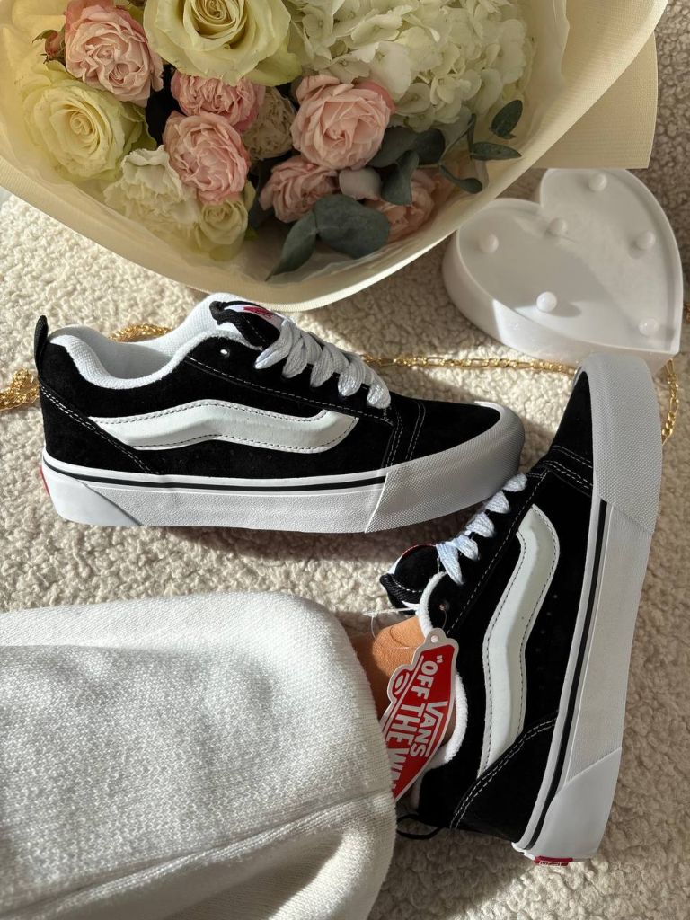 Чорні кеди Vans KNU School