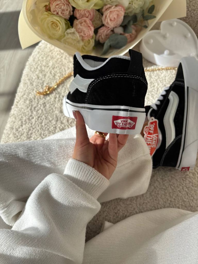 Чорні кеди Vans KNU School