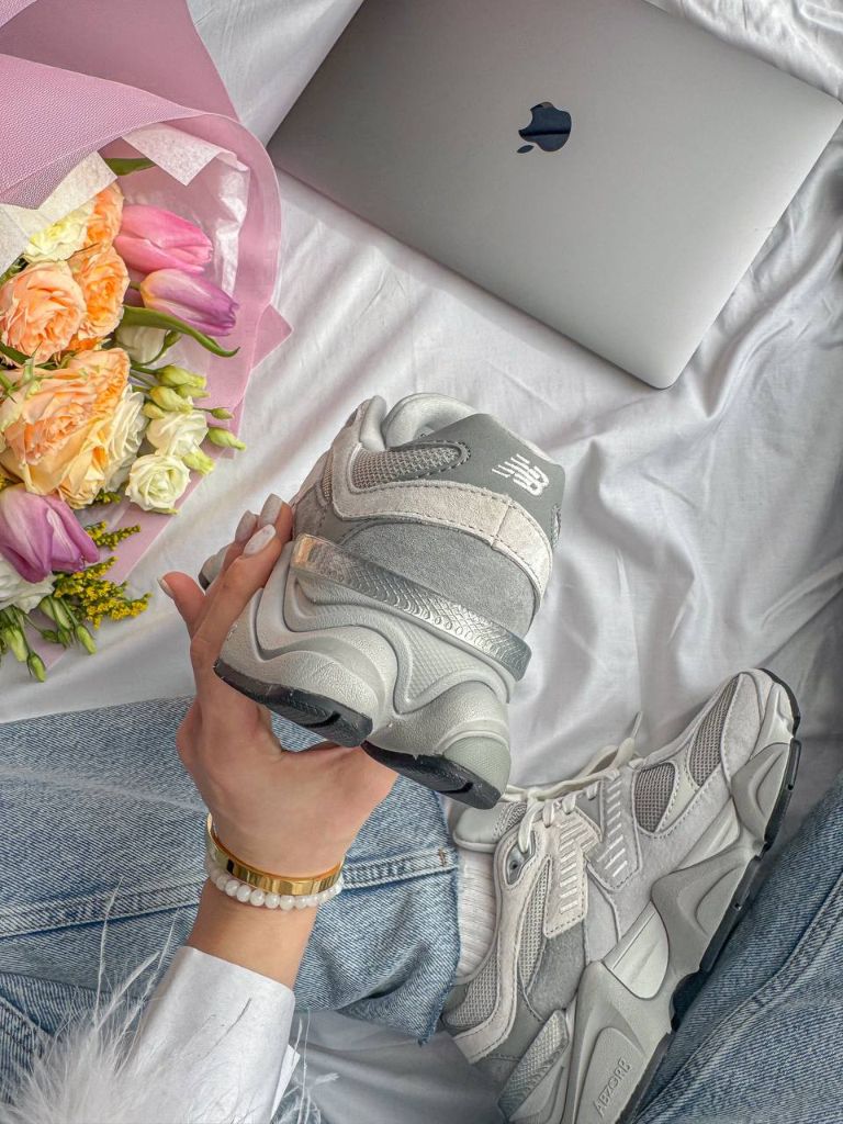 Кросівки New Balance 9060 Light Grey