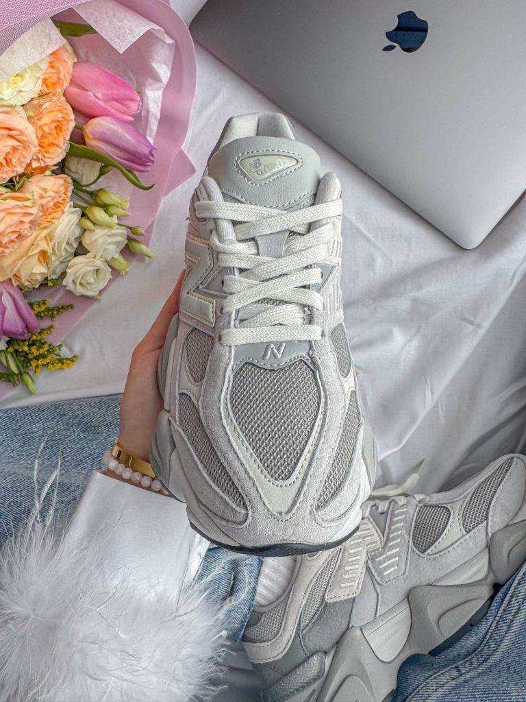 Кросівки New Balance 9060 Light Grey