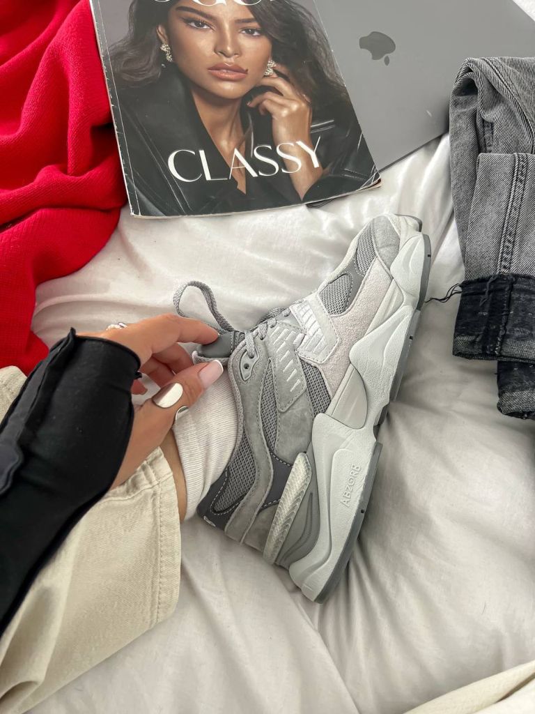 Кросівки сірі New Balance 9060 Grey 