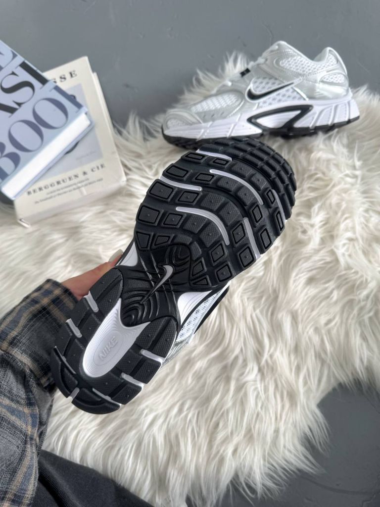 Nike Zoom Vomero 5 RNR White Silver Black