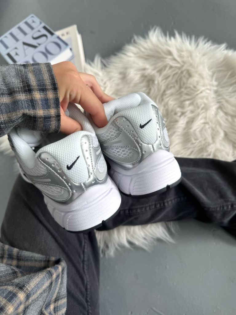 Nike Zoom Vomero 5 RNR White Silver Black