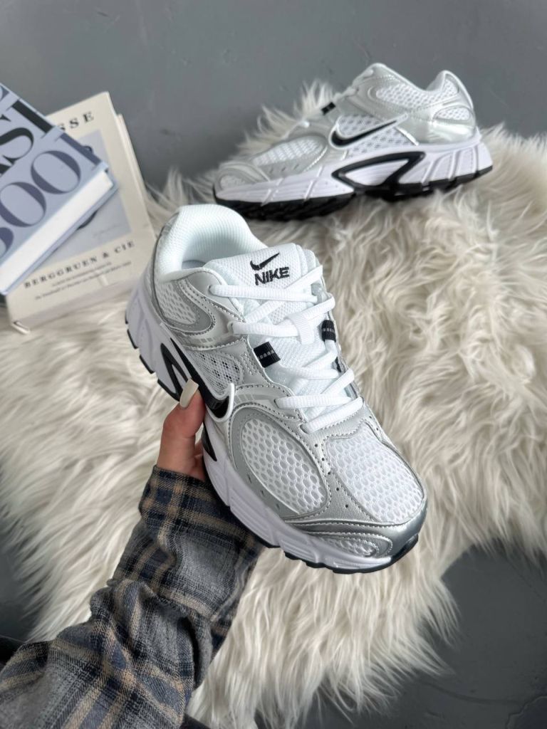 Nike Zoom Vomero 5 RNR White Silver Black