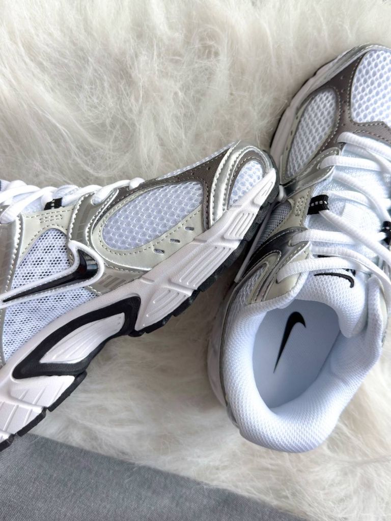 Nike Zoom Vomero 5 RNR White Silver Black