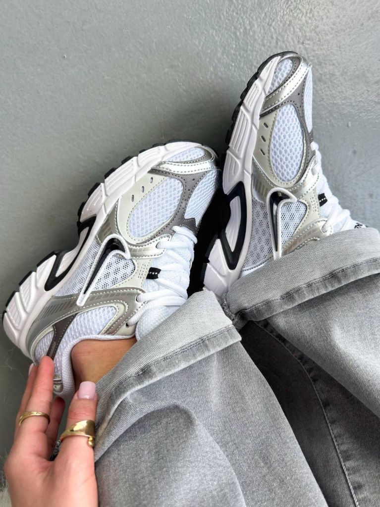 Nike Zoom Vomero 5 RNR White Silver Black