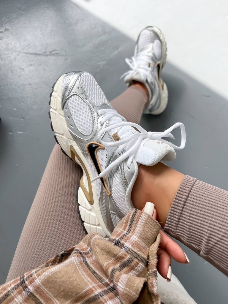 Кросівки Nike Zoom Vomero 5 RNR Silver Gold