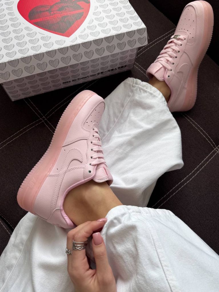 Рожеві кросівки Nike Air Force Nocta D Pink
