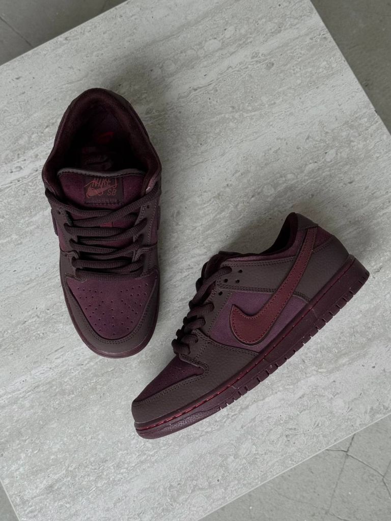 Кросівки бургунді Nike Dunk Low Burgundy