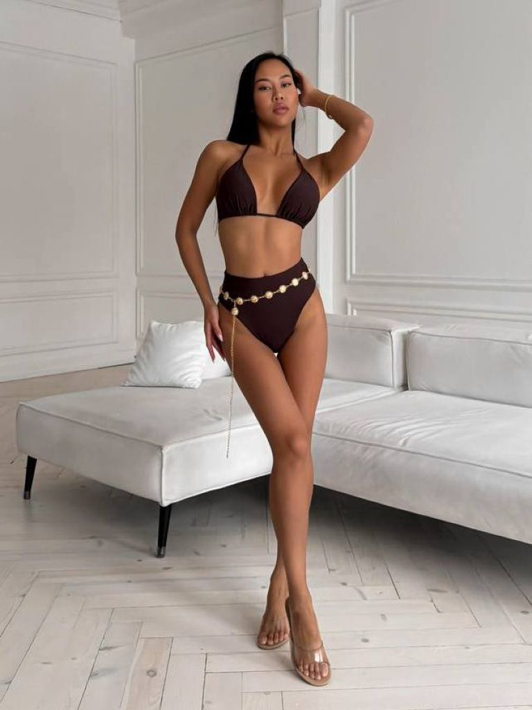 Купальник шоколадний з високими плавками