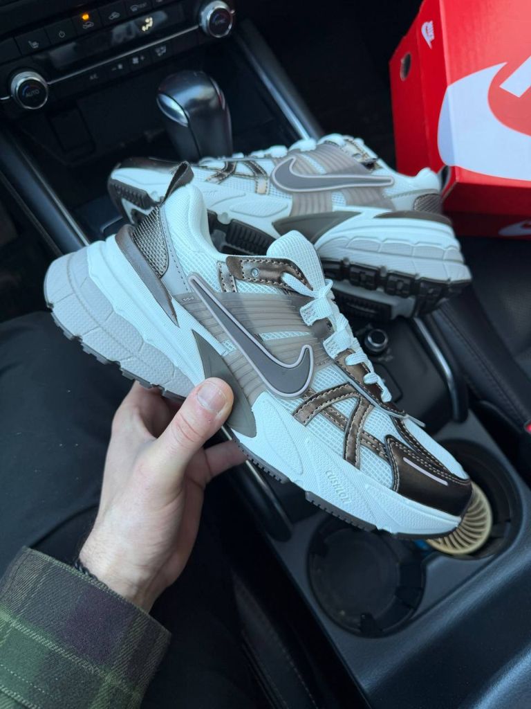 Кросівки Nike V2k Run Mink Brown Summit White College Grey