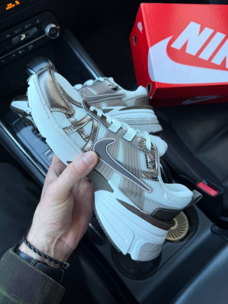 Кросівки Nike V2k Run Mink Brown Summit White College Grey