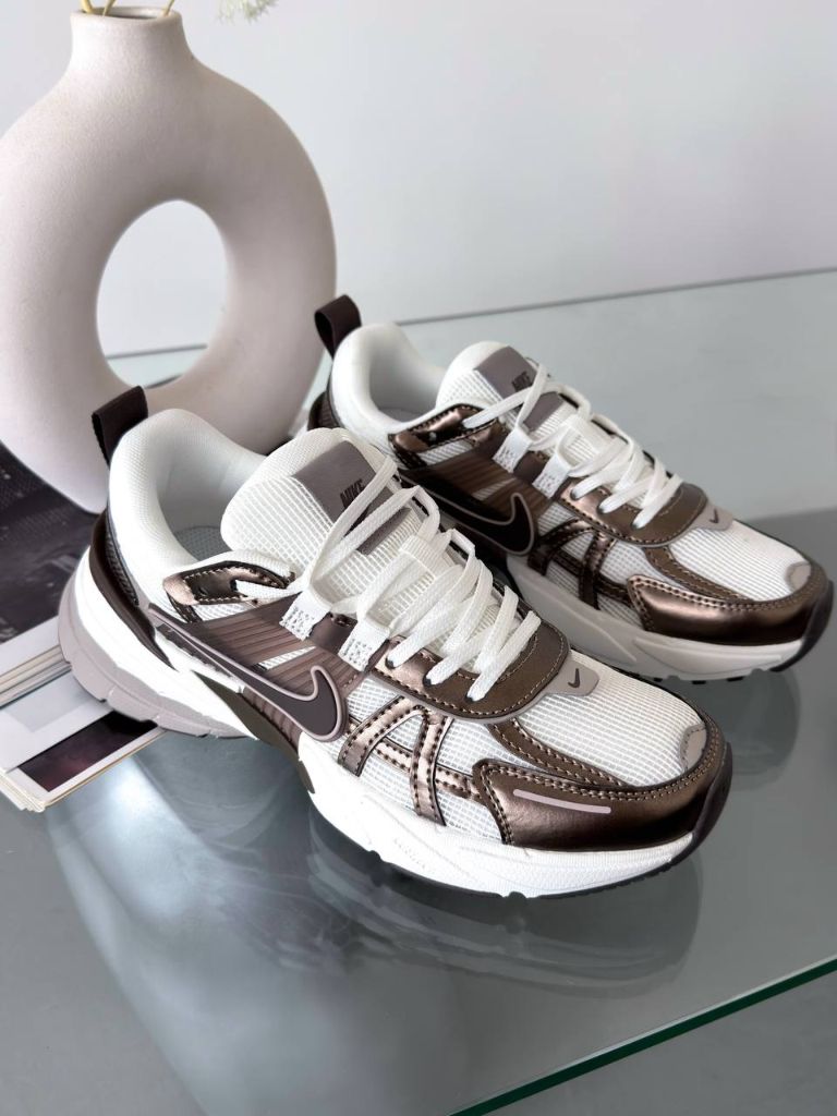 Кросівки Nike V2k Run Mink Brown Summit White College Grey