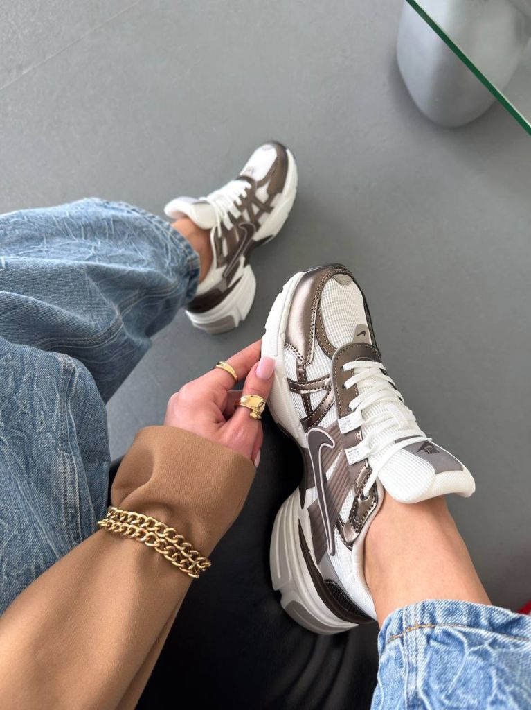 Кросівки Nike V2k Run Mink Brown Summit White College Grey