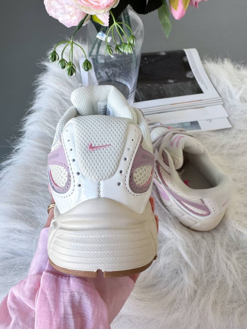 Кросівки біло-лілові Nike V5 RNR Beige Pink